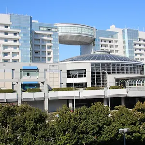 Nikko Kansai Airport - 3 Mins Walk To The Airport 4* Izumisano
